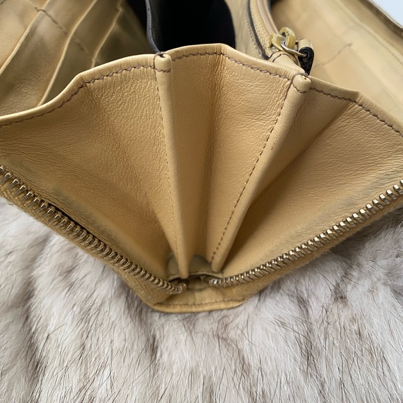 Authentic Gucci GG Monogram Zip Around Wallet - Picture 14 of 15